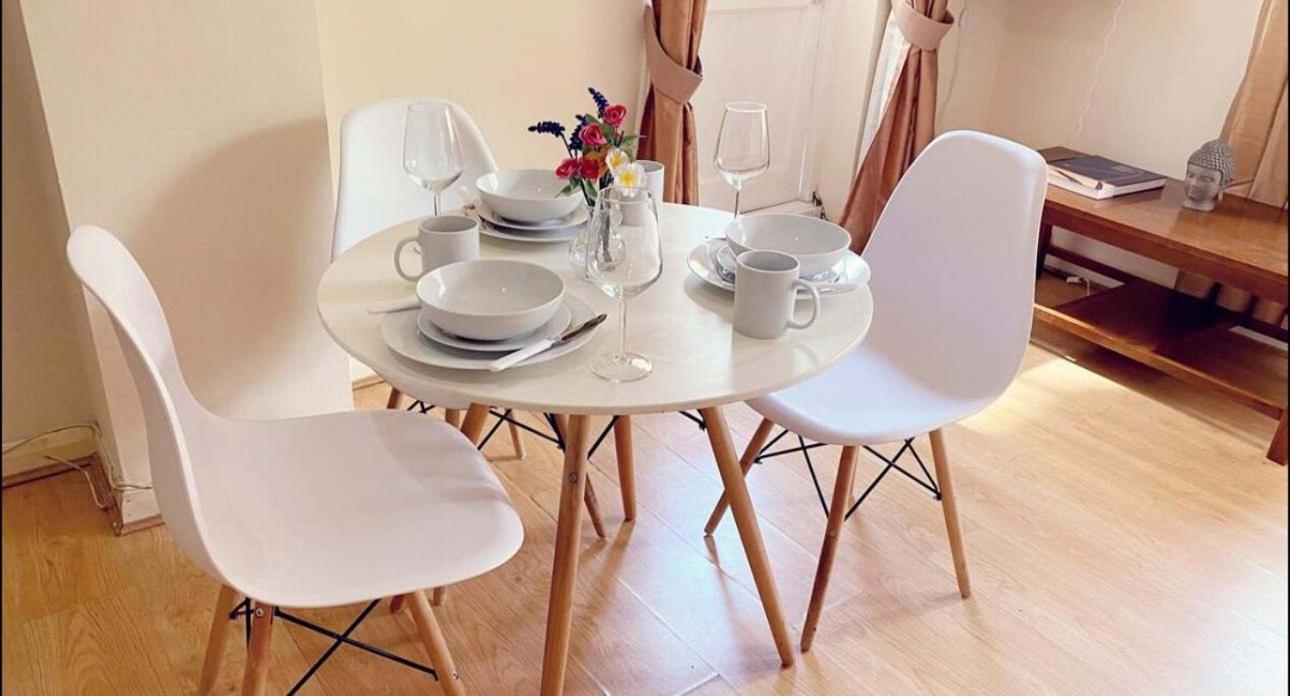 Elegant Chelsea One Bed * London