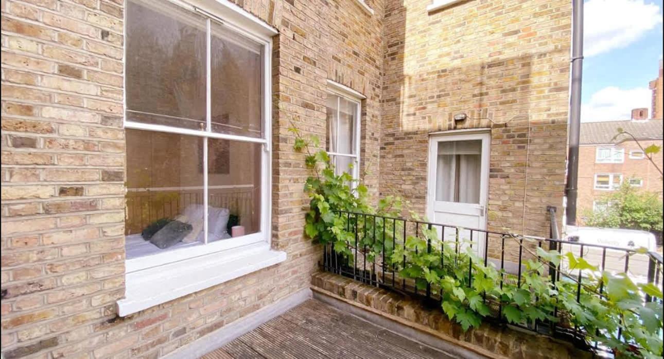 Elegant Chelsea One Bed Apartment London